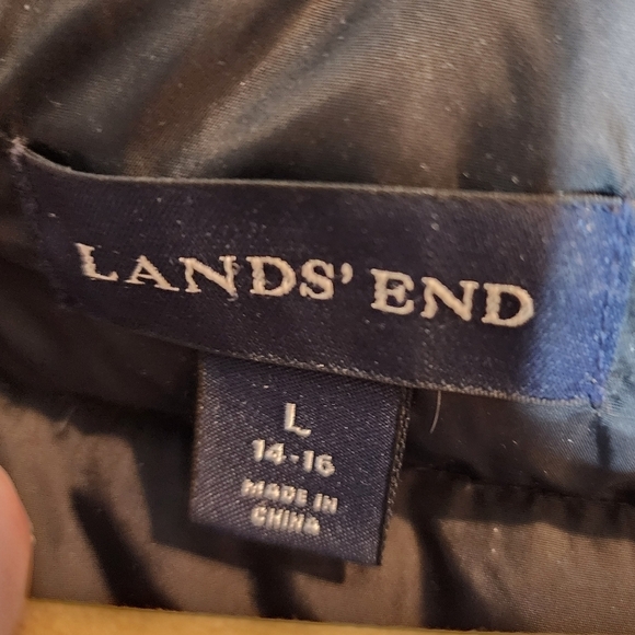 Lands' End down black puffer vest. Women's size Large. - Picture 3 of 15